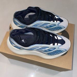 Yeezy 700